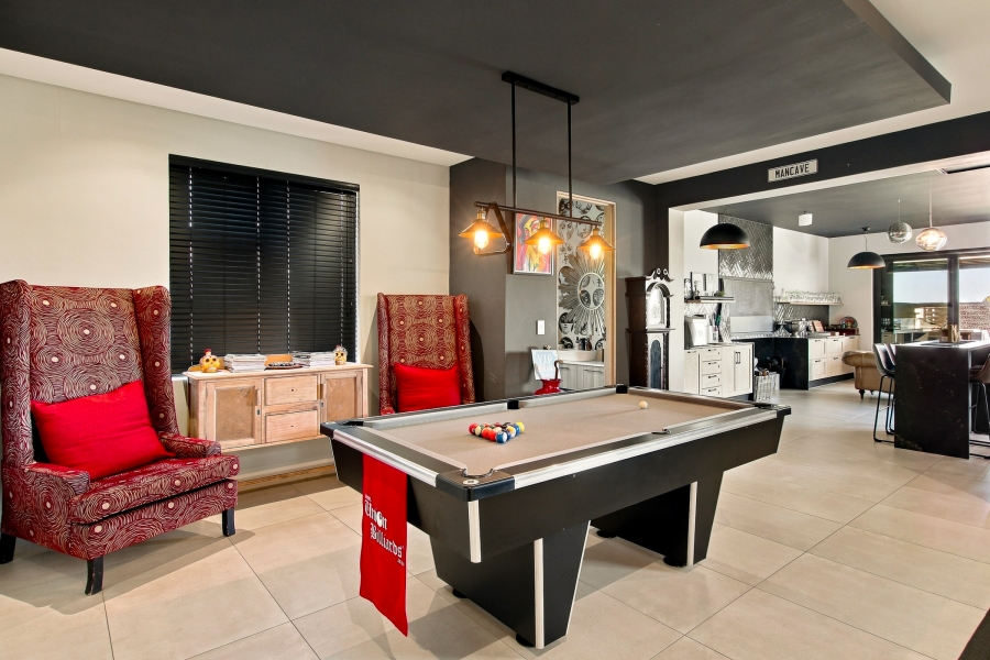 8 Bedroom Property for Sale in High Riding Country Estate Western Cape